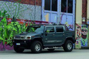 3 HUMMER H2 Book