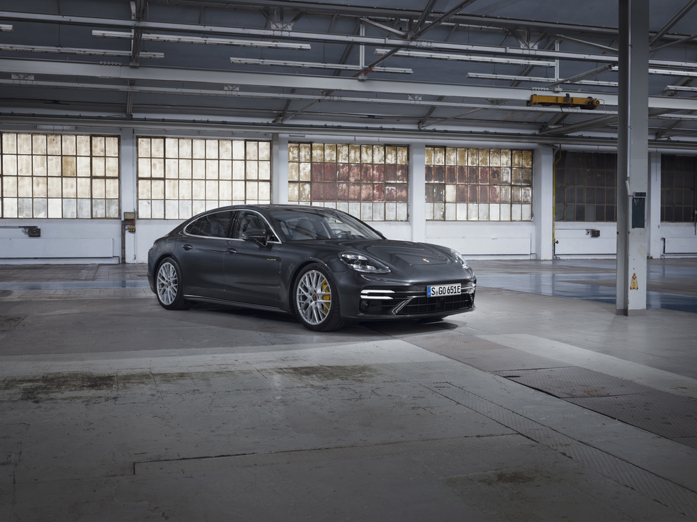 New Porsche Panamera