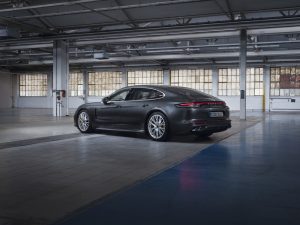 New Porsche Panamera 2