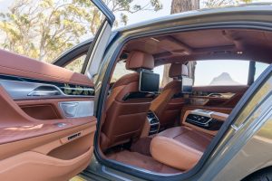 6- bmw-745le-xdrive