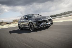 MODELLO: Lamborghini Urus DATA GG/MM/AA: 18/04/2018 OCCASIONE - EVENTO: Lamborghini Urus lancio dinamico/dynamic launch a Vallelunga (Roma) INQUADRATURA: 3/4 anteriore PARTICOLARI: COLORE: Grigio Lynx TIPO DI FOTOGRAFIA: Dinamica in pista NOME FOTOGRAFO: Charlie Magee LIBERATORIA: Diritti editoriali NOTE: N. TELAIO: SOGGETTO:
