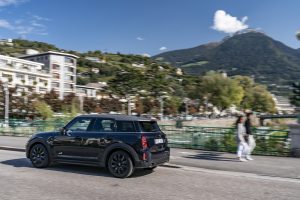 MINI Cooper SD Countryman 4