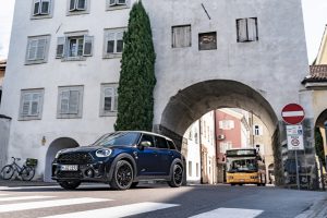 MINI Cooper SD Countryman 7