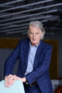 P90408870_highRes_mini-x-paul-smith-su 44