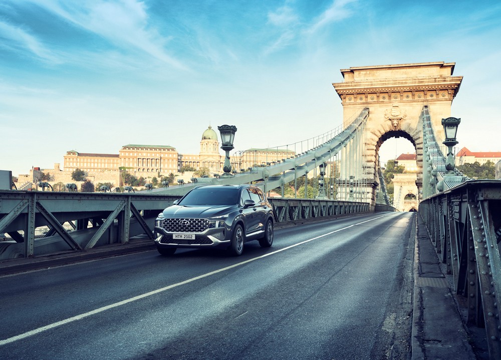5- TM_KV_Bridge_20_LHD_ME_CMYK