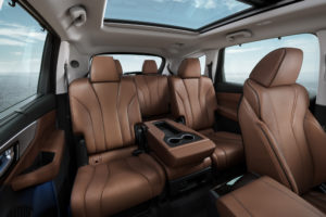 2022 SH-AWD Advance Espresso Interior Second Row Seats Interior Static Folded Center Seat