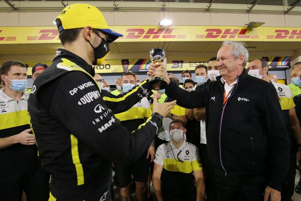 Esteban Ocon (FRA) Renault F1 Team celebrates his second position with Jerome Stoll (FRA) Renault Sport F1 President and the team. Sakhir Grand Prix, Sunday 6th December 2020. Sakhir, Bahrain.