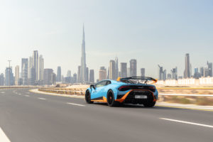 لامبورجيني هوراكان STO‘ الجديدة في الإمارات الصورة 1 - الصورة