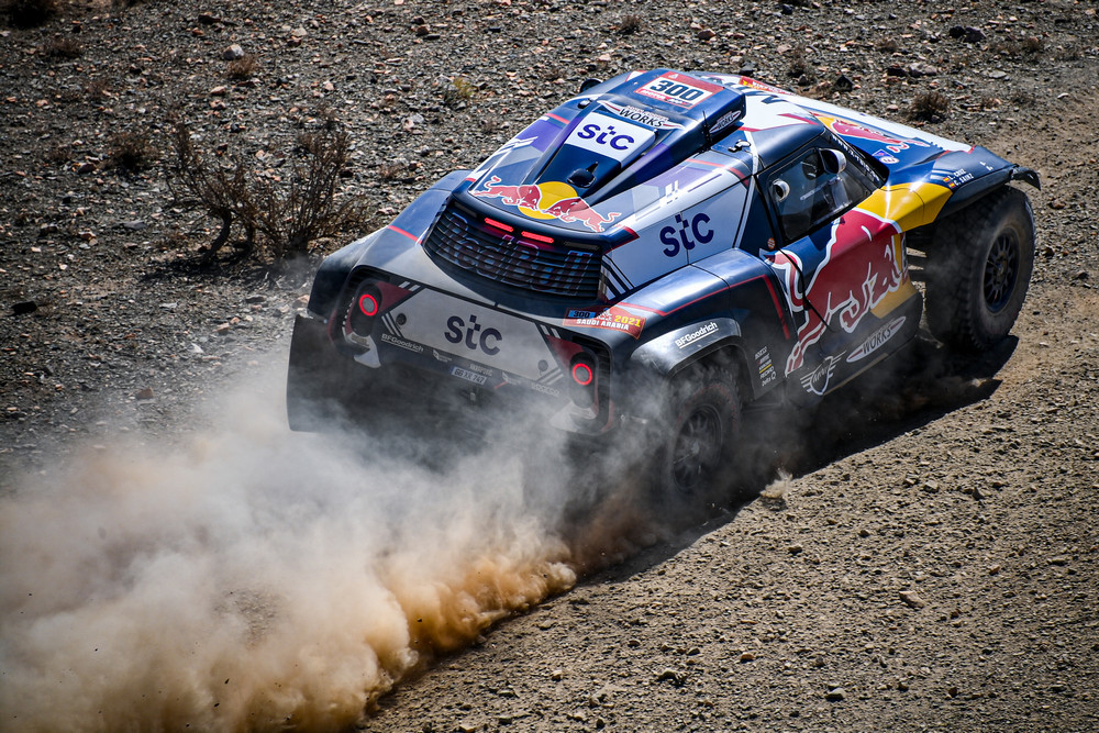 Carlos Sainz and Lucas Cruz in the Mini Buggy of the X-Raid Mini JCW Team are navigating in the desert during the 1st stage of the Dakar 2021 between Jeddah and Bisha, in Saudi Arabia on January 3, 2021. // Eric Vargiolu / DPPI / Red Bull Content Pool // SI202101030101 // Usage for editorial use only //