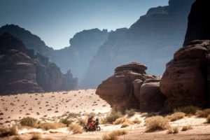 Sam Sunderland (GRB) of Red Bull KTM Factory Team races during stage 08 of Rally Dakar2021 from Sakaka to Neom, Saudi Arabia on January 11, 2021 // Marcelo Maragni/Red Bull Content Pool // SI202101110236 // Usage for editorial use only //