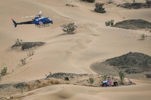 Stephane Peterhansel and Edouard Boulanger in the Mini Buggy of the X-Raid Mini JCW Team during the 11th stage of the Dakar 2021 between Al-âUla and Yanbu, in Saudi Arabia on January 14, 2021. // Eric Vargiolu / DPPI / Red Bull Content Pool // SI202101140112 // Usage for editorial use only //