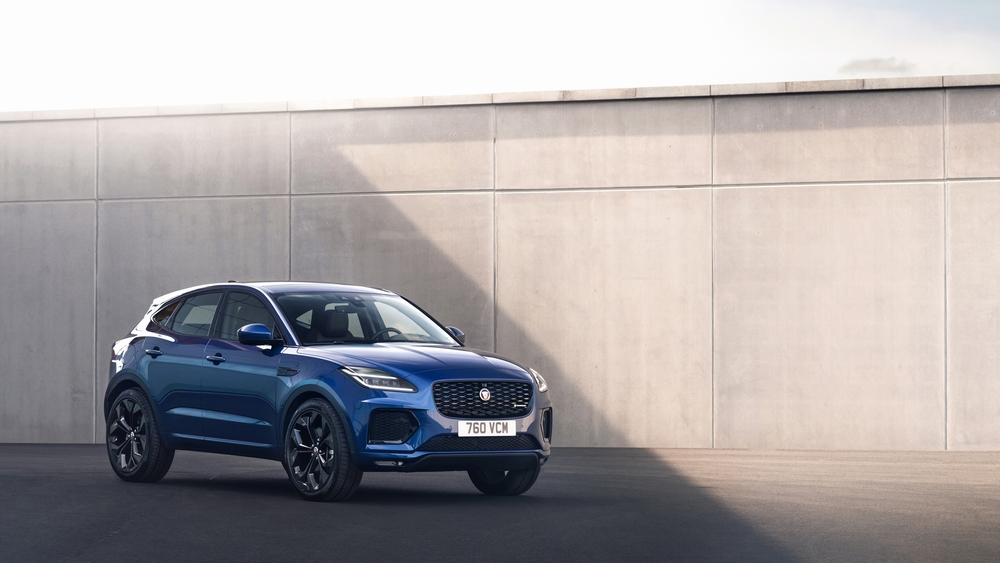 JaguarE-PACE_Blue_Front3q