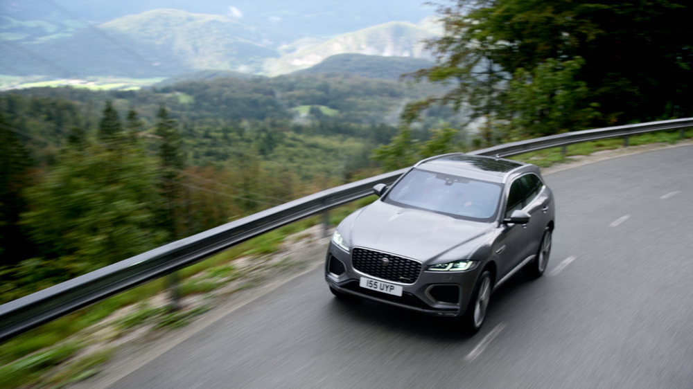 1 Jaguar_Technology_03
