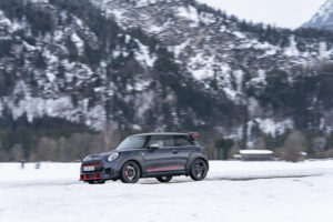 2 _the-mini-john-cooper