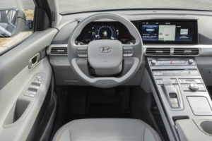 2 hyundai-nexo-aug2018-027
