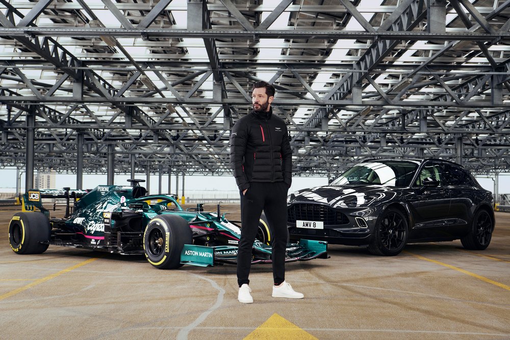 1- 1 HACKETT_ASTON_MARTIN_SS21_HERO (1)