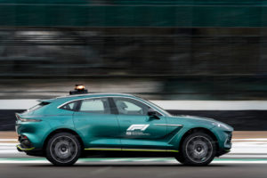 2 Aston Martin DBX_Official Medical Car of Formula One_03