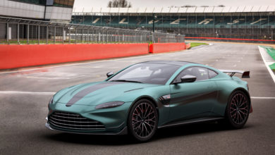 2 Vantage F1® Edition_03