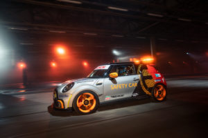 2 _the-mini-electric-pa