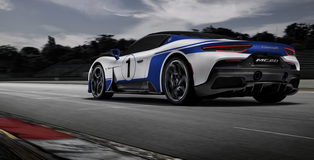4 Medium-17795-MasterMaserati2021MC20