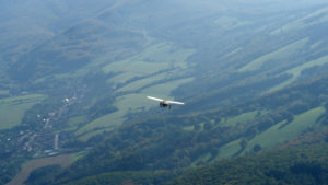 5 _2021_AeroMobil_Test_Flights_stills_Flying_over_meadows