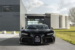 Bugatti Chiron1