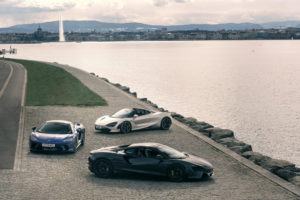 2 13102-McLaren2021Supercars