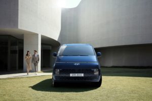 Hyundai STARIA MPV 5