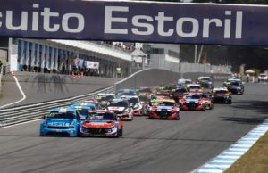 2 03-Race-1-start-scaled