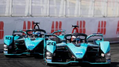 AUTODROMO MIGUEL E. ABED, MEXICO - JUNE 20: Mitch Evans (NZL), Jaguar Racing, Jaguar I-TYPE 5, leads Sam Bird (GBR), Jaguar Racing, Jaguar I-TYPE 5 during the Puebla E-Prix II at Autodromo Miguel E. Abed on Sunday June 20, 2021, Mexico. (Photo by Sam Bloxham / LAT Images)
