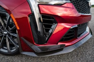 Front dive planes on the 2022 CT4-V Blackwing increase grip to front tires by pushing the front down. A 18 mm sidewall helps control air and direct vortices downstream to better manage airflow.