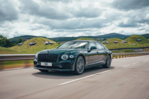 3 Bentley Flying Spur Hybrid