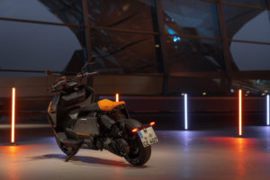 3 _bmw-ce-04-at-night-0