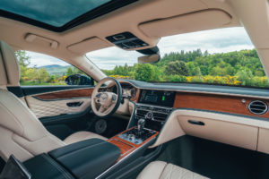7 Bentley Flying Spur Hybrid