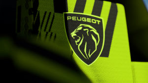 8 PEUGEOT_9X8_2107STYP208