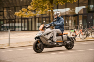 9 the-new-bmw-ce-04-th