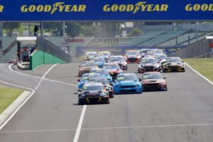 02-WTCR-Race-of-Hungary-Race-1-start-scaled 2