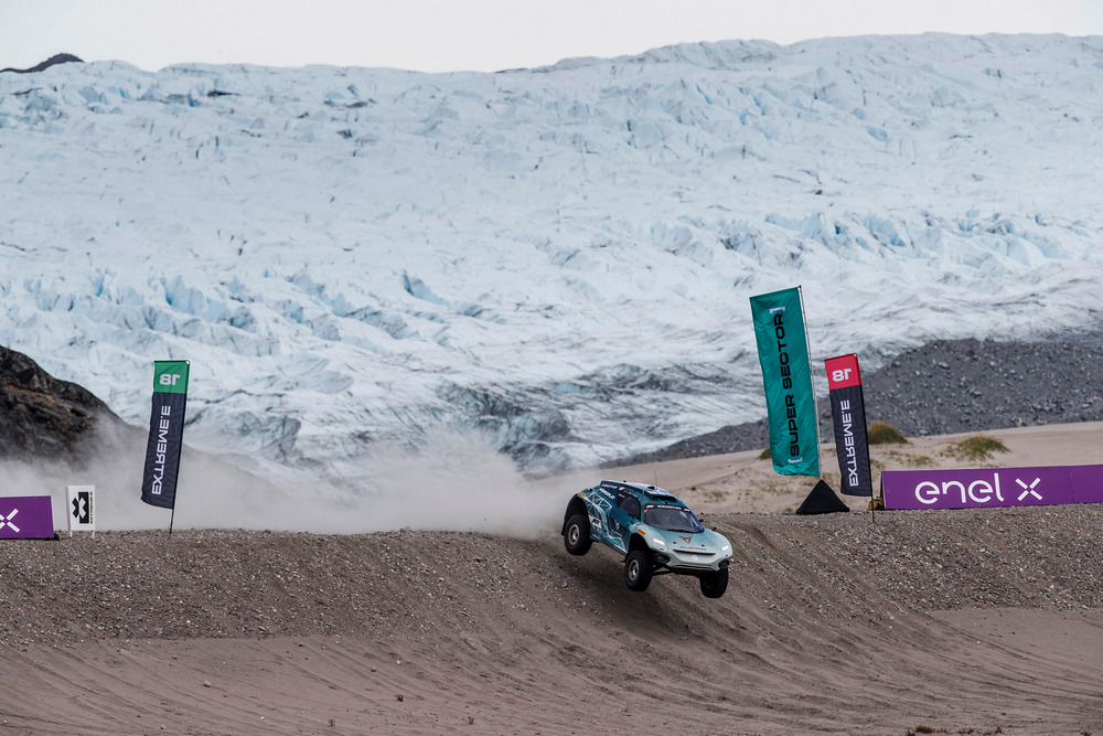 KANGERLUSSUAQ, GREENLAND - AUGUST 28: Jutta Kleinschmidt (GER)/Mattias Ekstrom (SWE), ABT CUPRA XE during the Arctic X-Prix at Kangerlussuaq on August 28, 2021 in Kangerlussuaq, Greenland. (Photo by Zak Mauger / LAT Images)