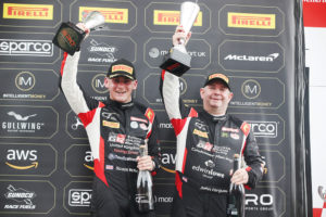 2 _BritishGT04_Snetterton_British_GT_15-02_(4)