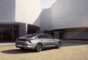3 Kia K8 Exterior (3)