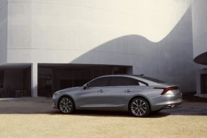 4 Kia K8 Exterior (4)
