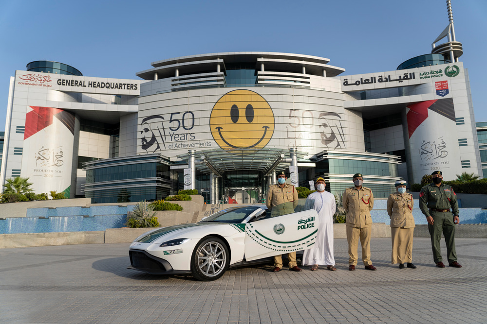 1 Aston Martin Vantage - Dubai Police_1