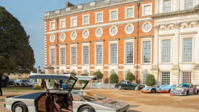 2 Bulldog after its unveling at Hampton Court