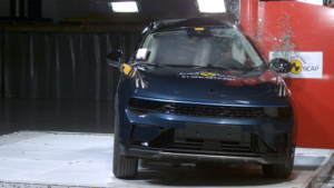 5 Lynk & Co - Side Pole test - Sept 21