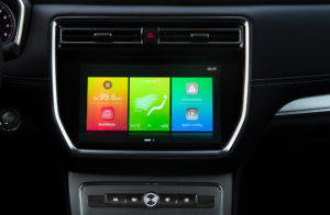 5 MG_RX8_Black_Edition_Infotainment