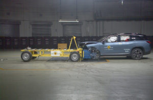 6 NIO ES8 - Mobile Progressive Deformable Barrier test - September 2021