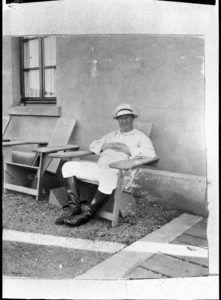 ettore_sitting_molsheim