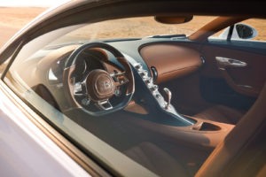 04_bugatti_dubai-desert