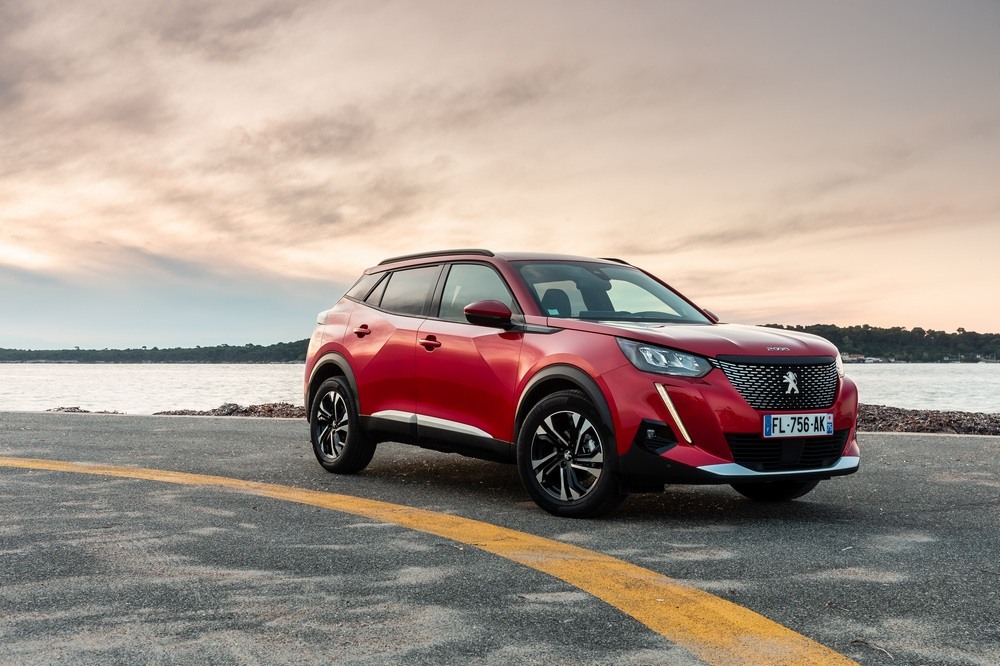 1 ZA_PEUGEOT_2008COTY_2m_0