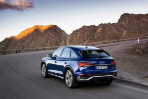 Dynamic photo, Colour: Ultra blue
